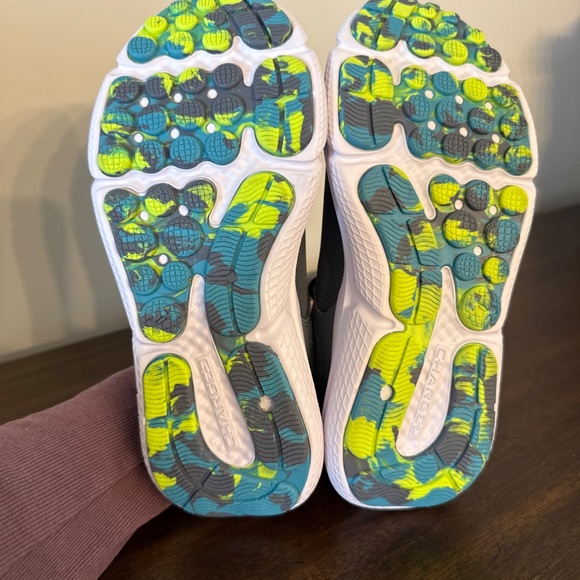 Under Armour Charged Assert 10 Gray/Green Unisex Kids Running Shoes 4Y - Picture 8 of 8